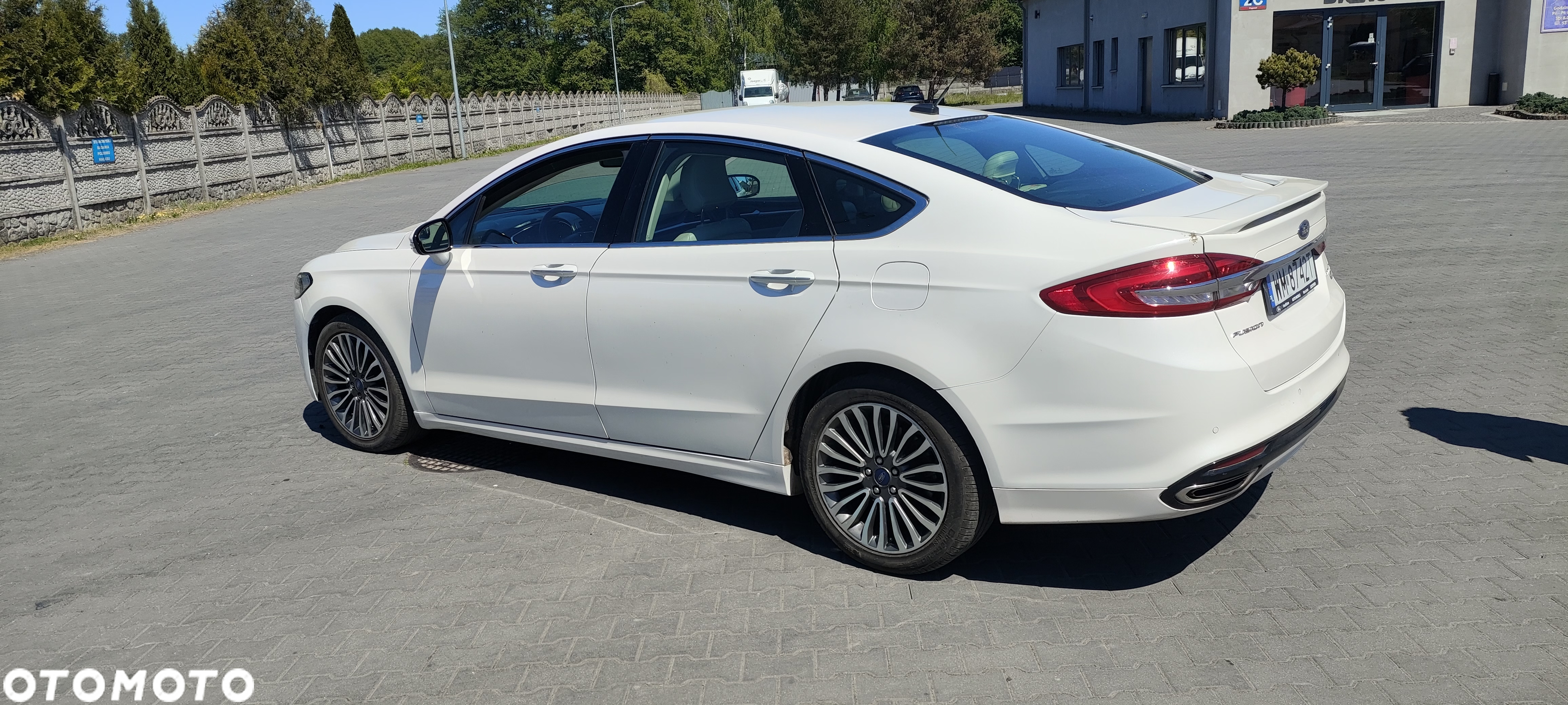 Ford Fusion 2.0 EcoBoost Titanium - 9