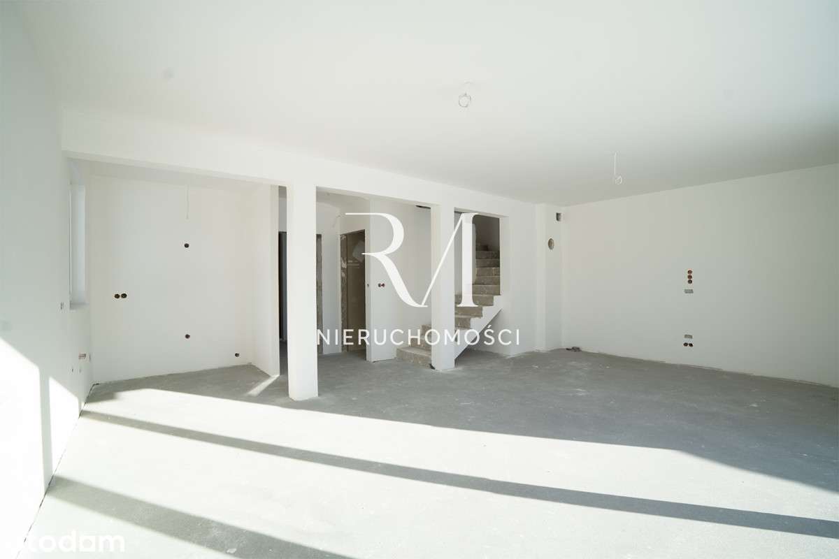 OKAZJA!Dom w zabudowie bliźniaczej w Kobysewie-1