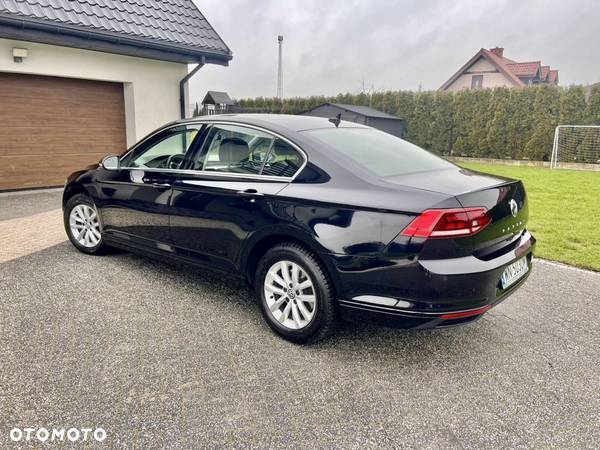 Volkswagen Passat 2.0 TDI EVO Business - 22