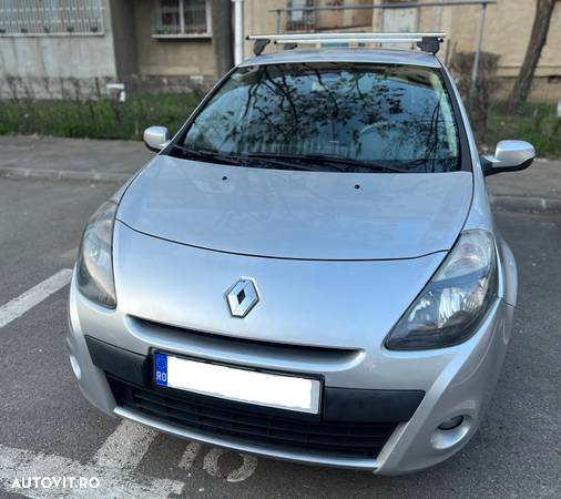 Renault Clio - 1