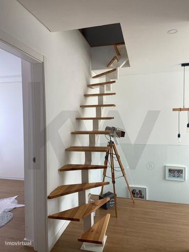 FANTÁSTICA MORADIA RECENTE EM ALGUEIRÃO – CONFORTO, ESPAÇO E QUALID-29