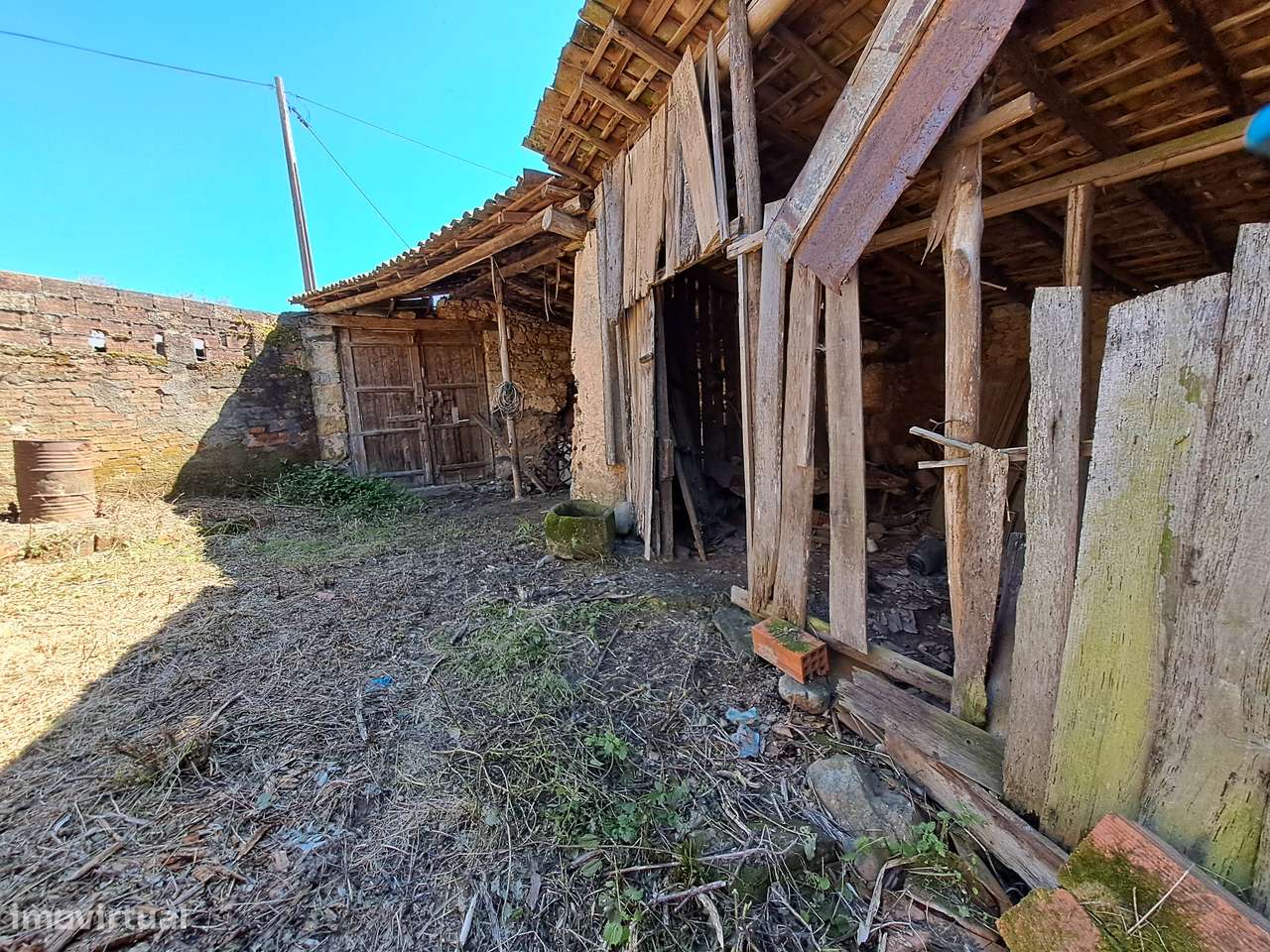 Moradia com Terreno - Excelente oportunidade - Semide-7