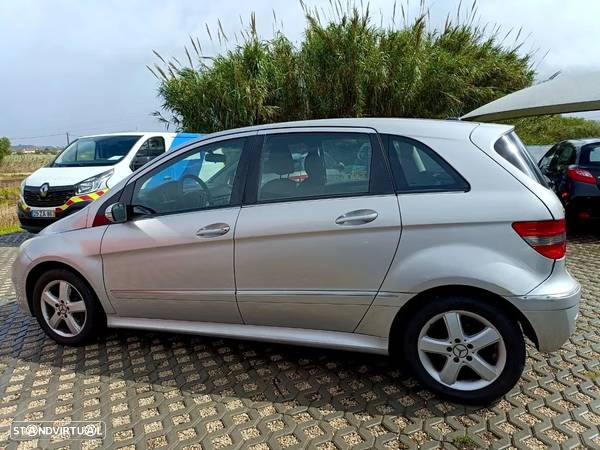 Mercedes-Benz B 180 CDi Autotronic - 18