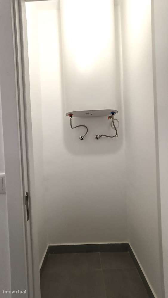 T3 c/ 3 frentes, localizado no Montijo, c/ 3 varandas - remodelado - Grande imagem: 4/26