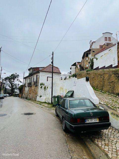 TERRENO COM PRÉDIO EM RUÍNA PARA REABILITAÇÃO em PORTO BRANDÃO - Grande imagem: 4/25