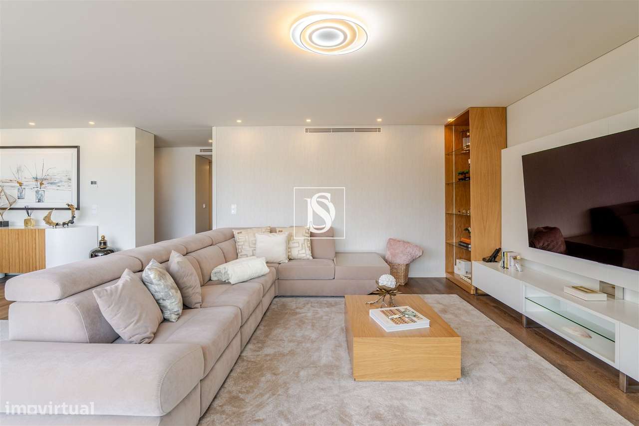 Apartamento T3 Venda em Santo Tirso, Couto (Santa Cristina e São Migue-1
