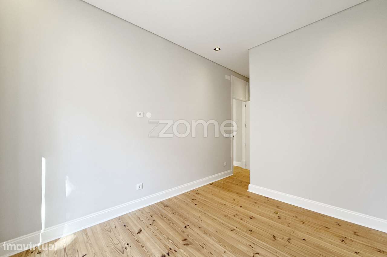 Apartamento T3 remodelado na Avenida Almirante Reis - Lisboa-25
