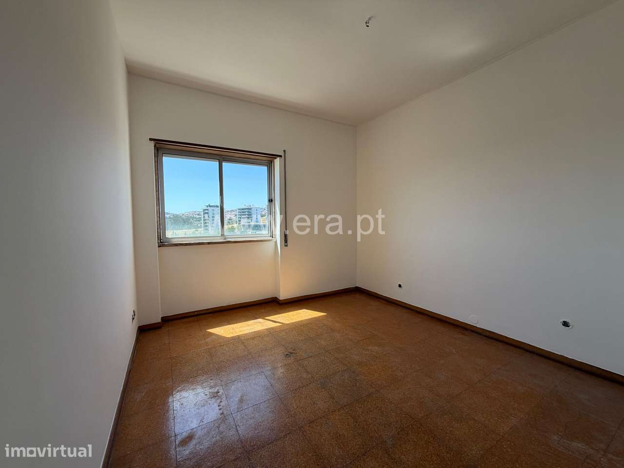 T2 - Jardim do Sol, Odivelas com lugar garagem-11