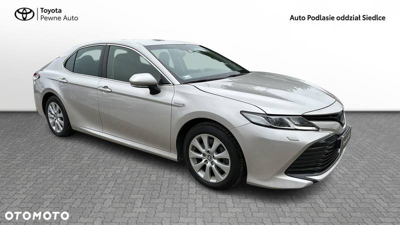 Toyota Camry - 19