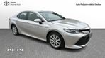 Toyota Camry - 19