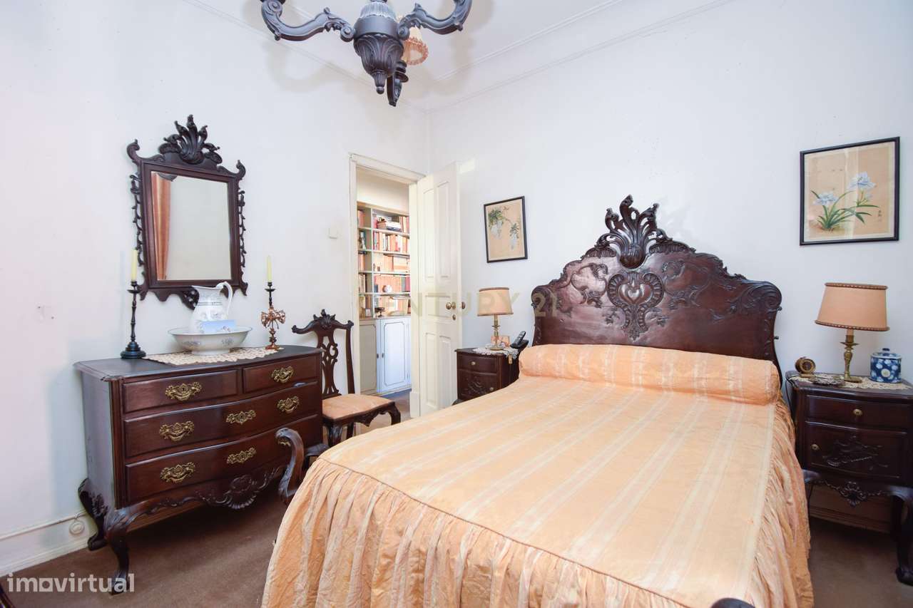 Apartamento T3 com Elevador, no Areeiro | Av. Roma| Campo Pequeno - Li-10