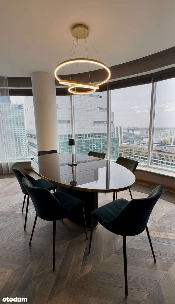 Unique Tower – Esencja Miejskiego Luksusu z Panoramą Warszawy-3