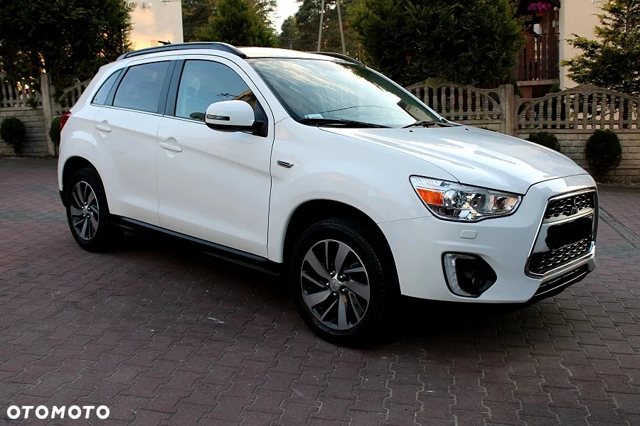 Mitsubishi ASX 1.6 Invite Navi - 2