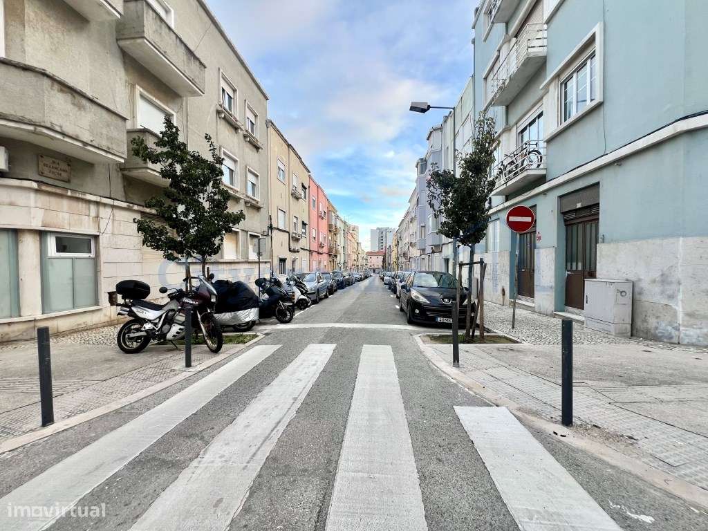 T2 totalmente renovado com excelente luminosidade e vista lateral p...-23