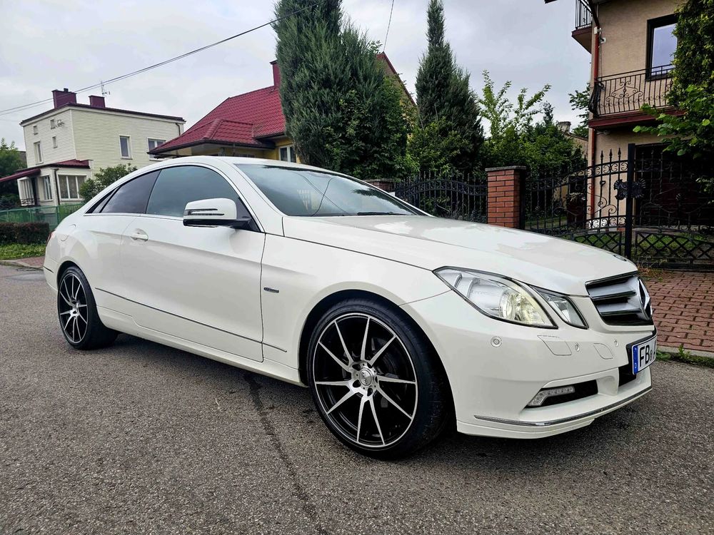 Mercedes-Benz E W212/W207 (2009-2016) 250 BlueEFFICIENCY 7G-TRONIC Avantgarde 2010