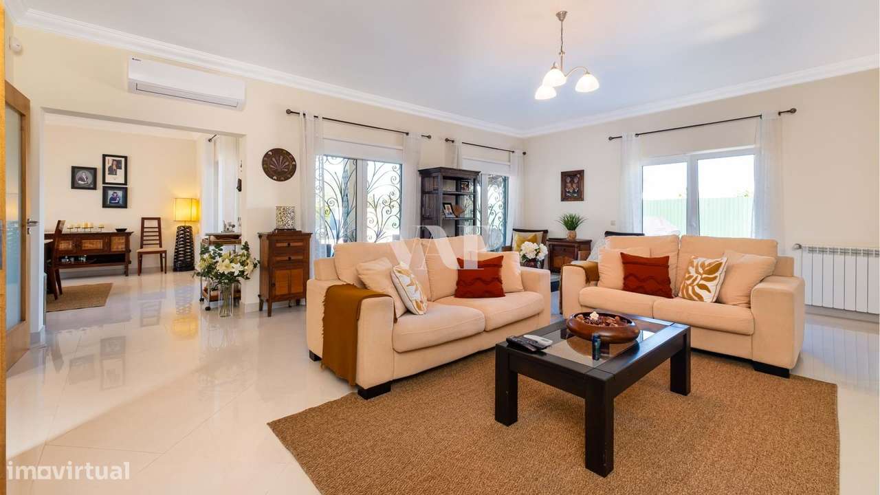 Moradia 5 quartos com piscina numa zona residencial tranquila, Albufei - Grande imagem: 3/45