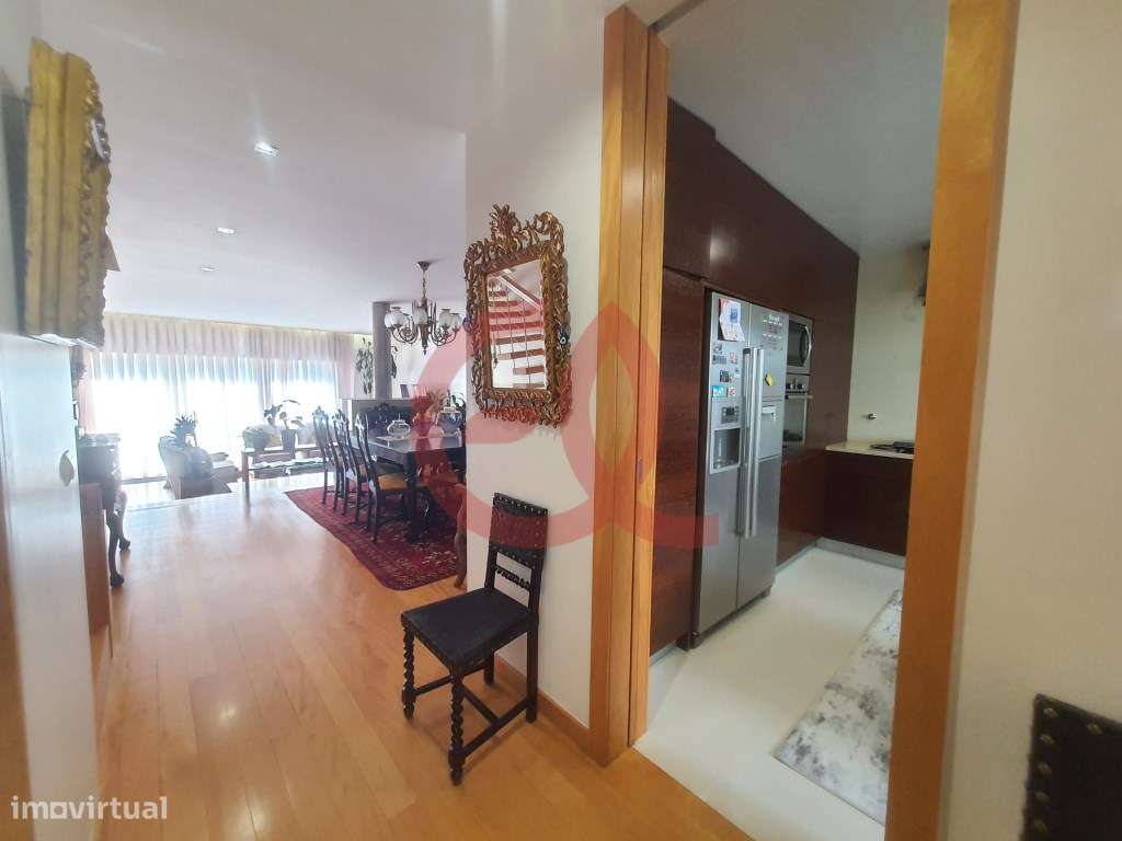 Moradia em Banda - Abelheira - Grande imagem: 4/52