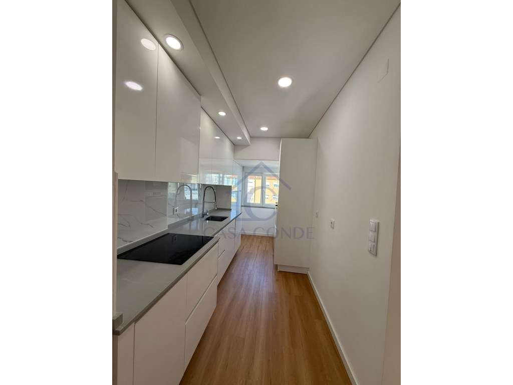 Excelente Apartamento T2+1 Duplex com Suíte no Piso Superior-1