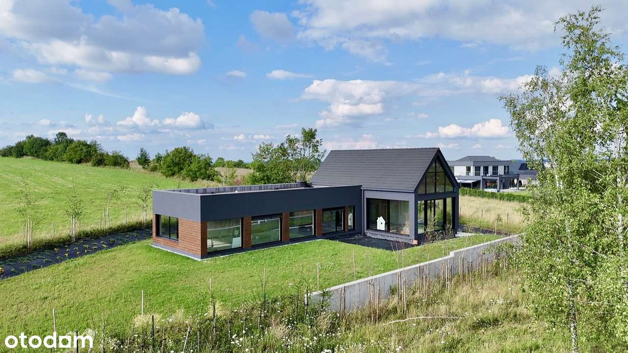 Nowoczesna willa w Bielsku-Białej - widok i lokalizacja za 1 mln $-1