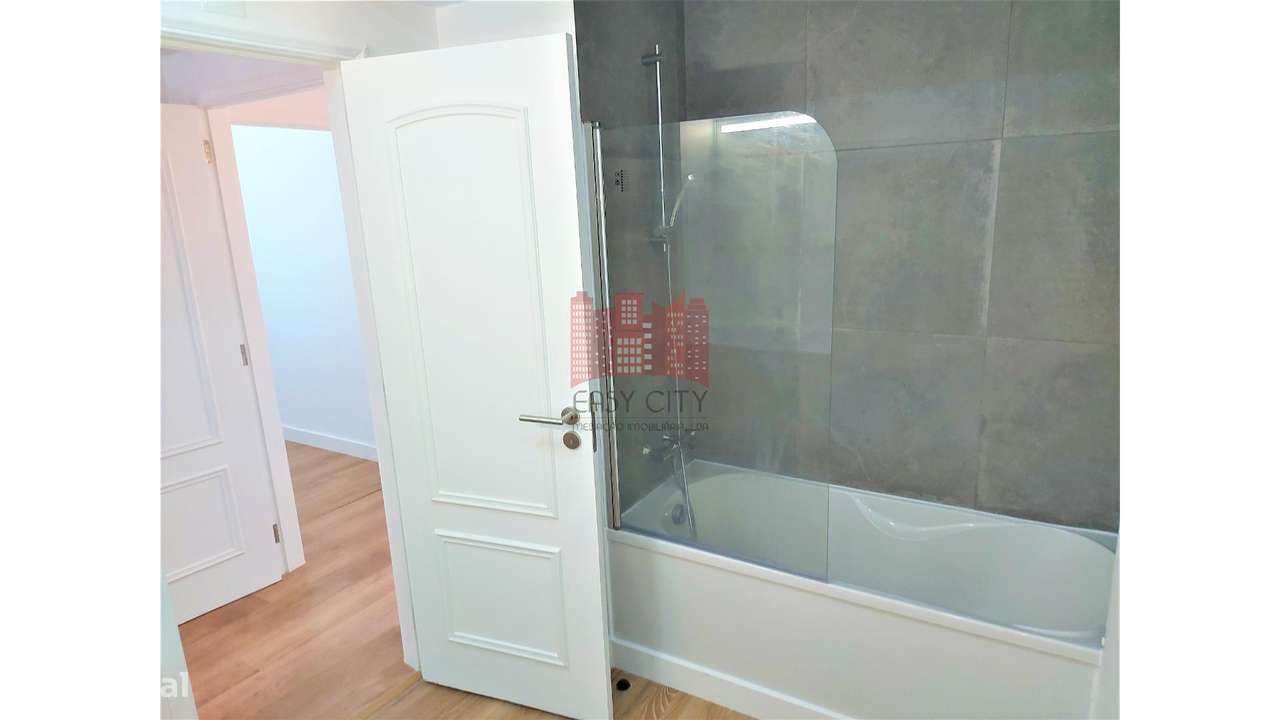 Apartamento T3 em Laranjeiras-32