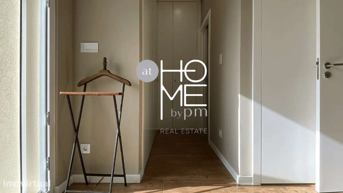 Caramão da Ajuda | Moradia T3 geminada única | Com garagem e terraço-18