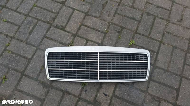 MERCEDES E KLASA W210 ATRAPA GRILL 2108880023 - 1