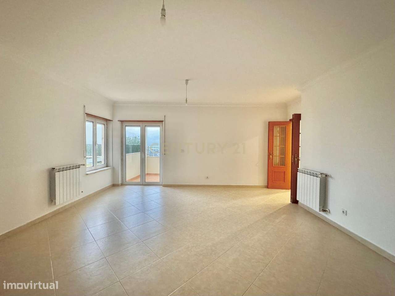 Apartamento T2 totalmente renovado no centro de Mafra, com 107m2 e 2 t - Grande imagem: 4/19