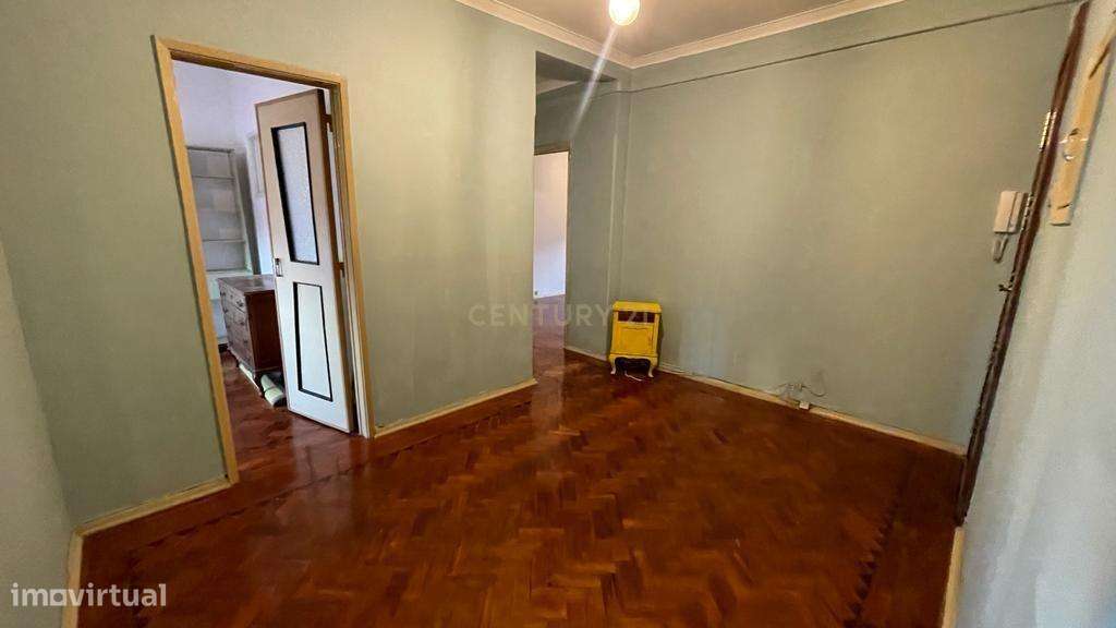 Apartamento T2 em Almada com excelente localização - Grande imagem: 4/12