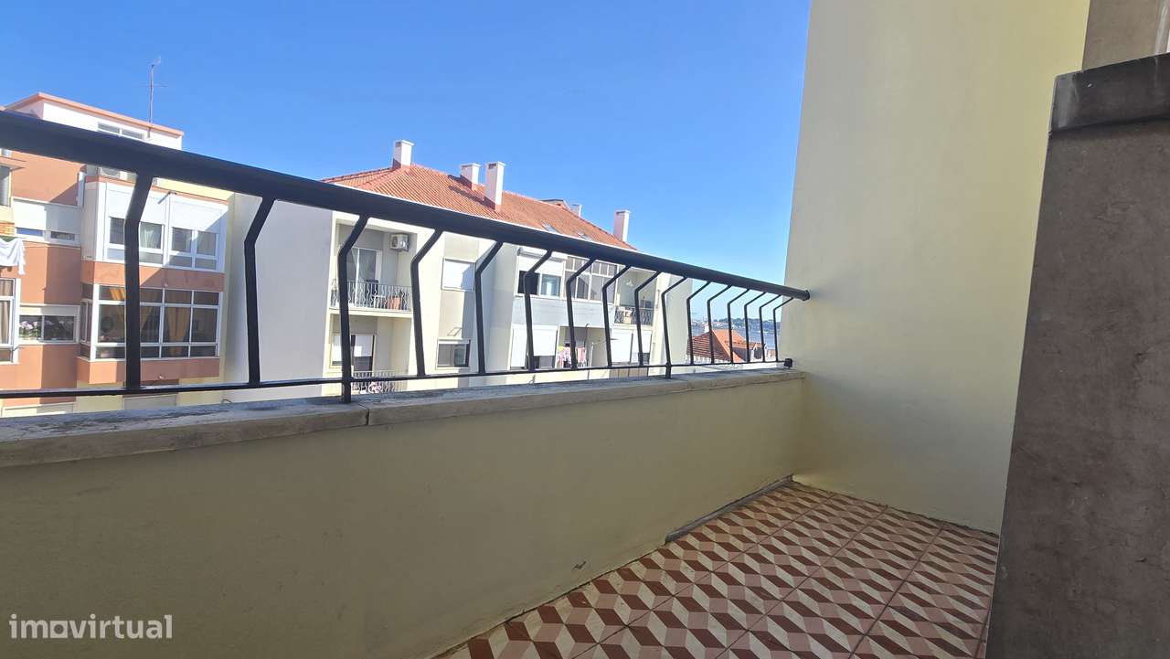 T2+1 totalmente remodelado Amora-3