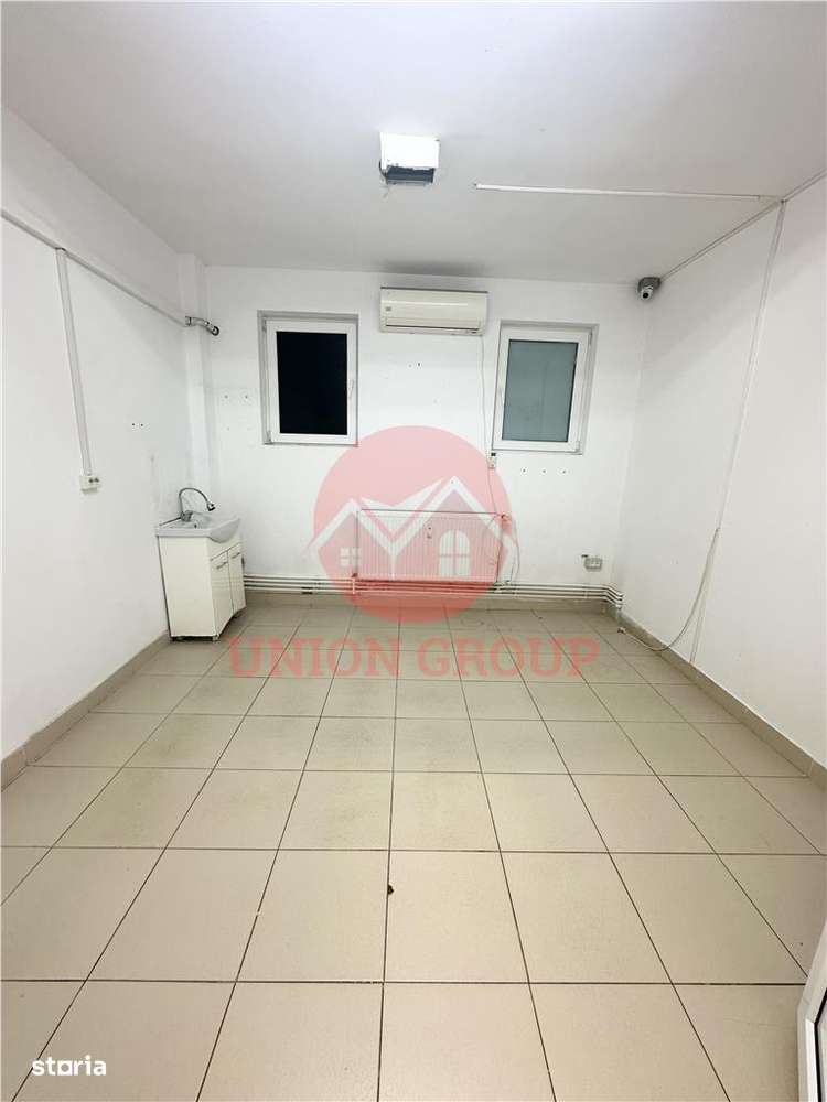 Spatiu comercial foarte spatios, ideal pentru clinici medicale, zona B - Imagine principală: 5/9