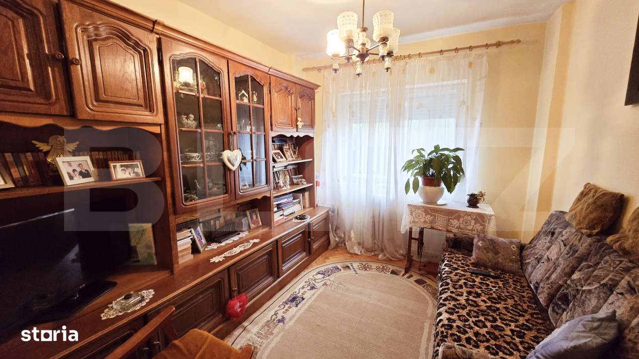 Apartament cu 4 camere,decomandat,77 mp, zona centrala, Blaj - Imagine principală: 4/7