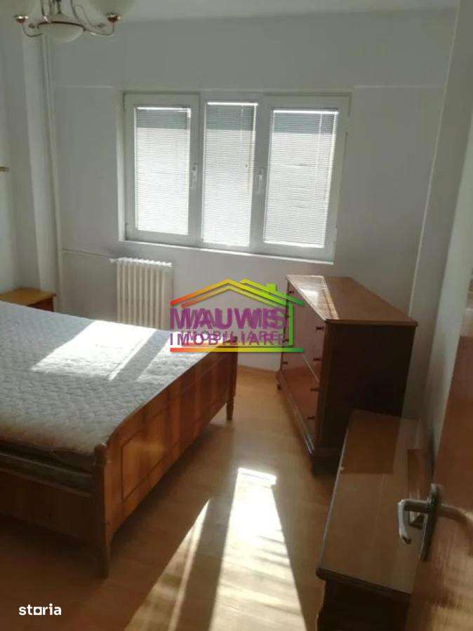 Mosilor / Eminescu / vis a vis de Pizza Hut / bl 1980 /-7