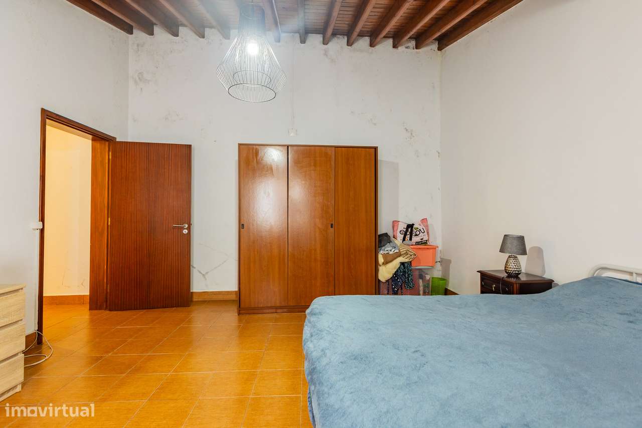 Moradia T7 - Senhora da Rosa - Grande imagem: 2/49