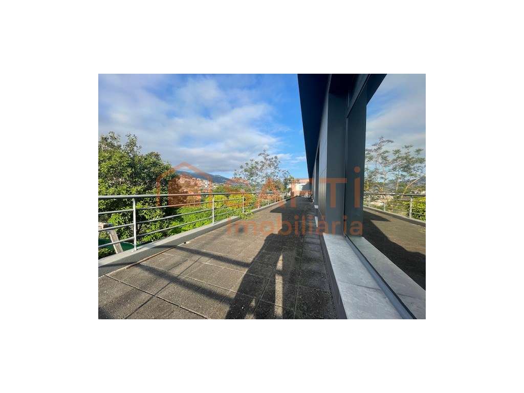 VENDA LOCAL Comercial en SÃO MARTINHO - FUNCHAL - Grande imagem: 4/11