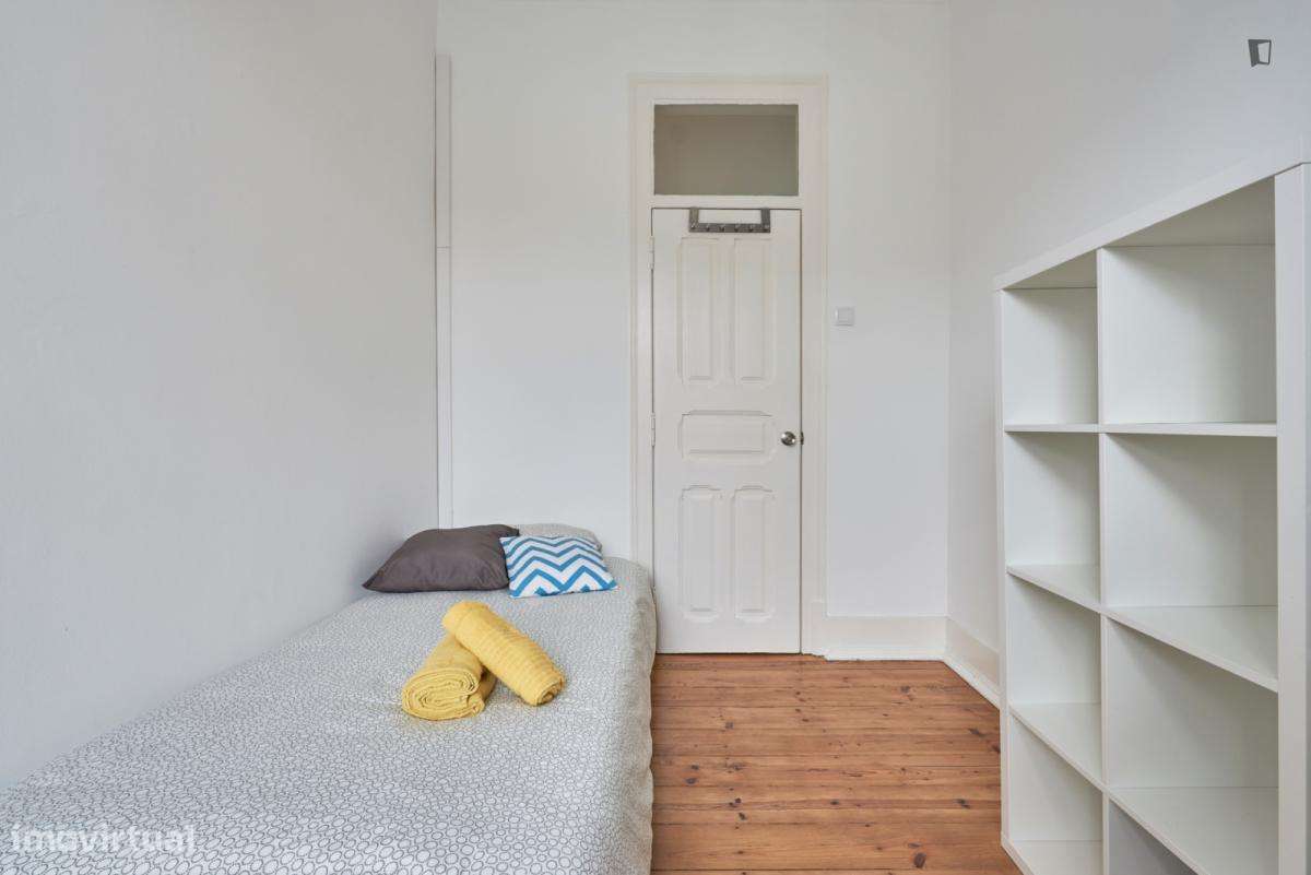Quarto - localizado em Arroios Lisbon - Grande imagem: 4/32
