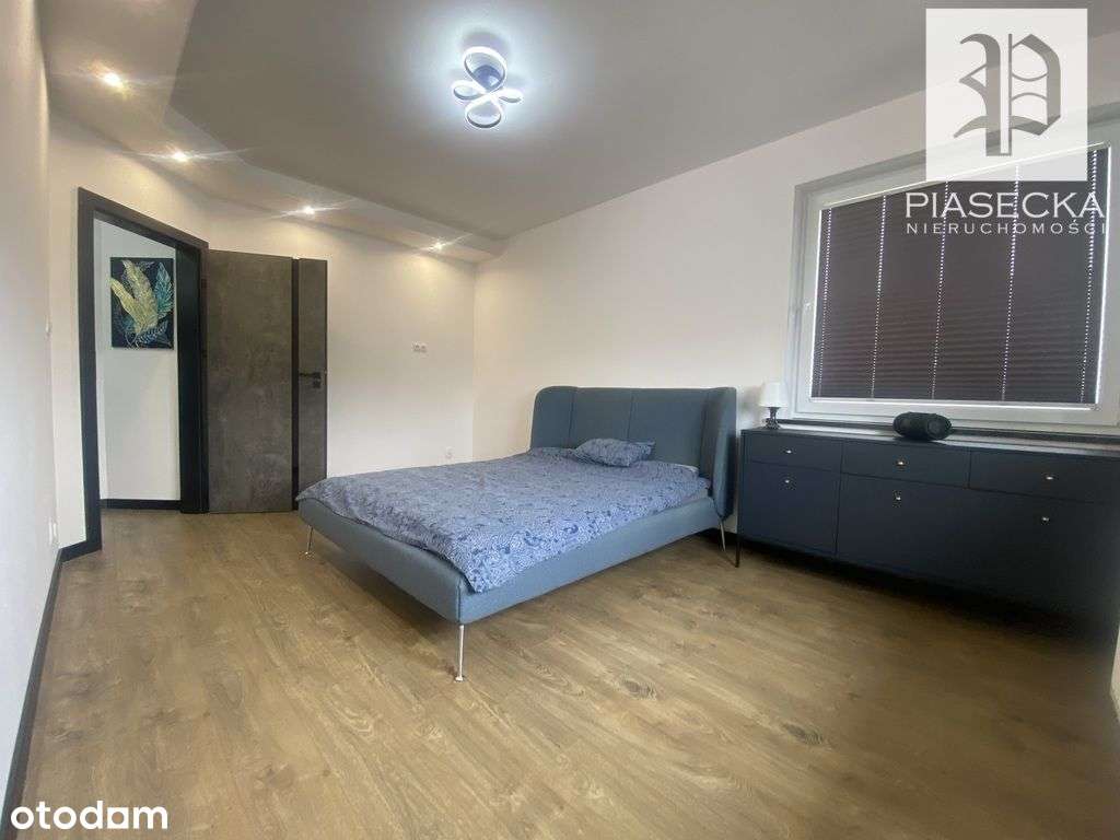 Dom do zamieszkania z tarasem, ogrodem i garażem-17