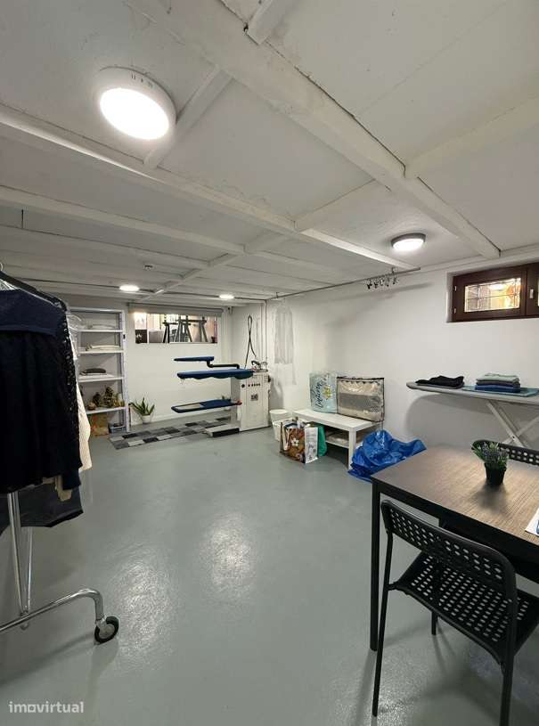 Lavandaria Self Service e Engomadoria - Amial (Porto) A Funcionar!-6