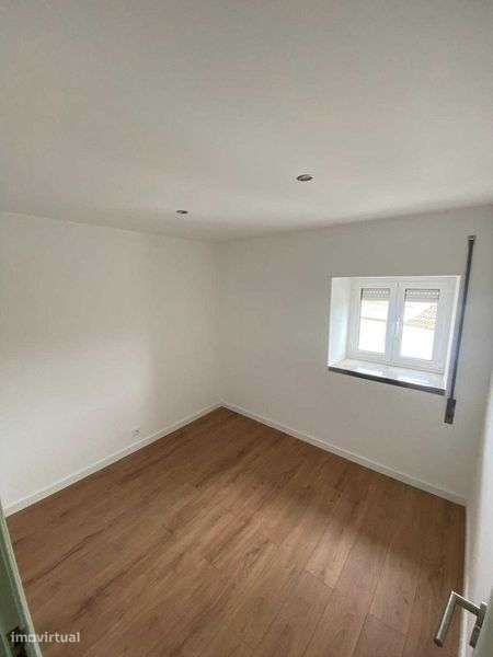 Moradia T2 600€ - Valado dos Frades - Grande imagem: 3/3