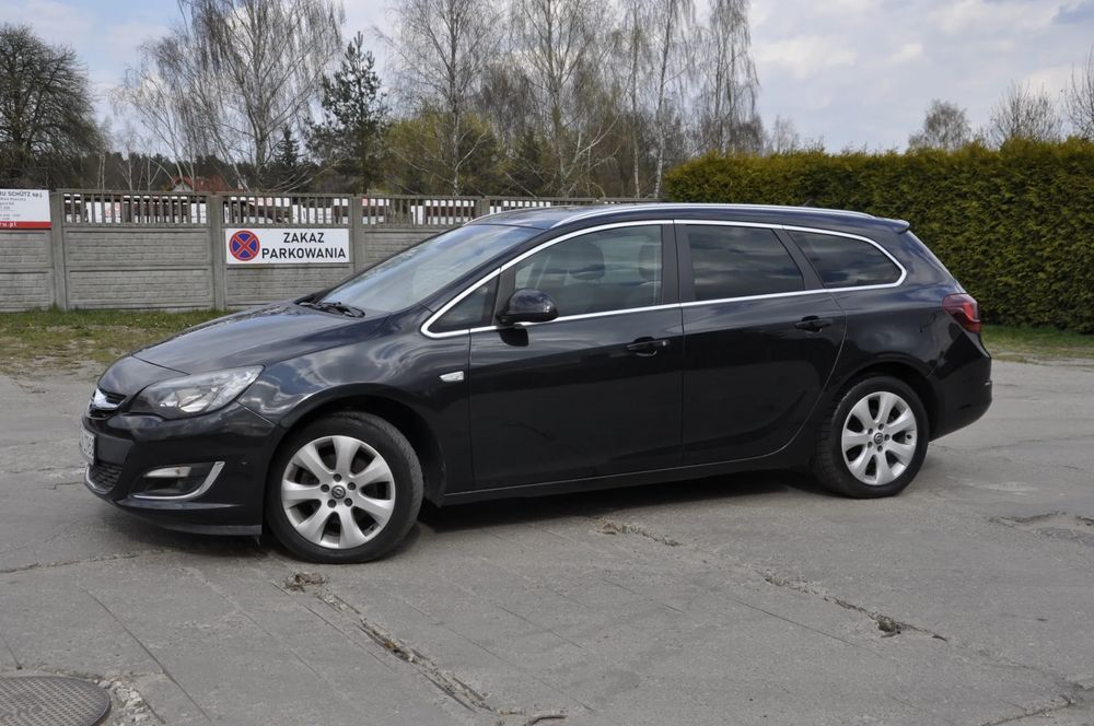 Opel Astra J 1.6 CDTI DPF ecoFLEX Start/Stop Exklusiv 2014