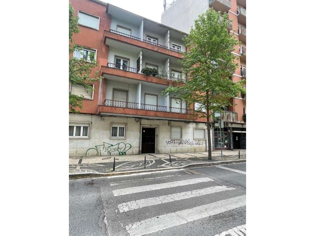 Apartamento T3 para venda no centro do Barreiro-20