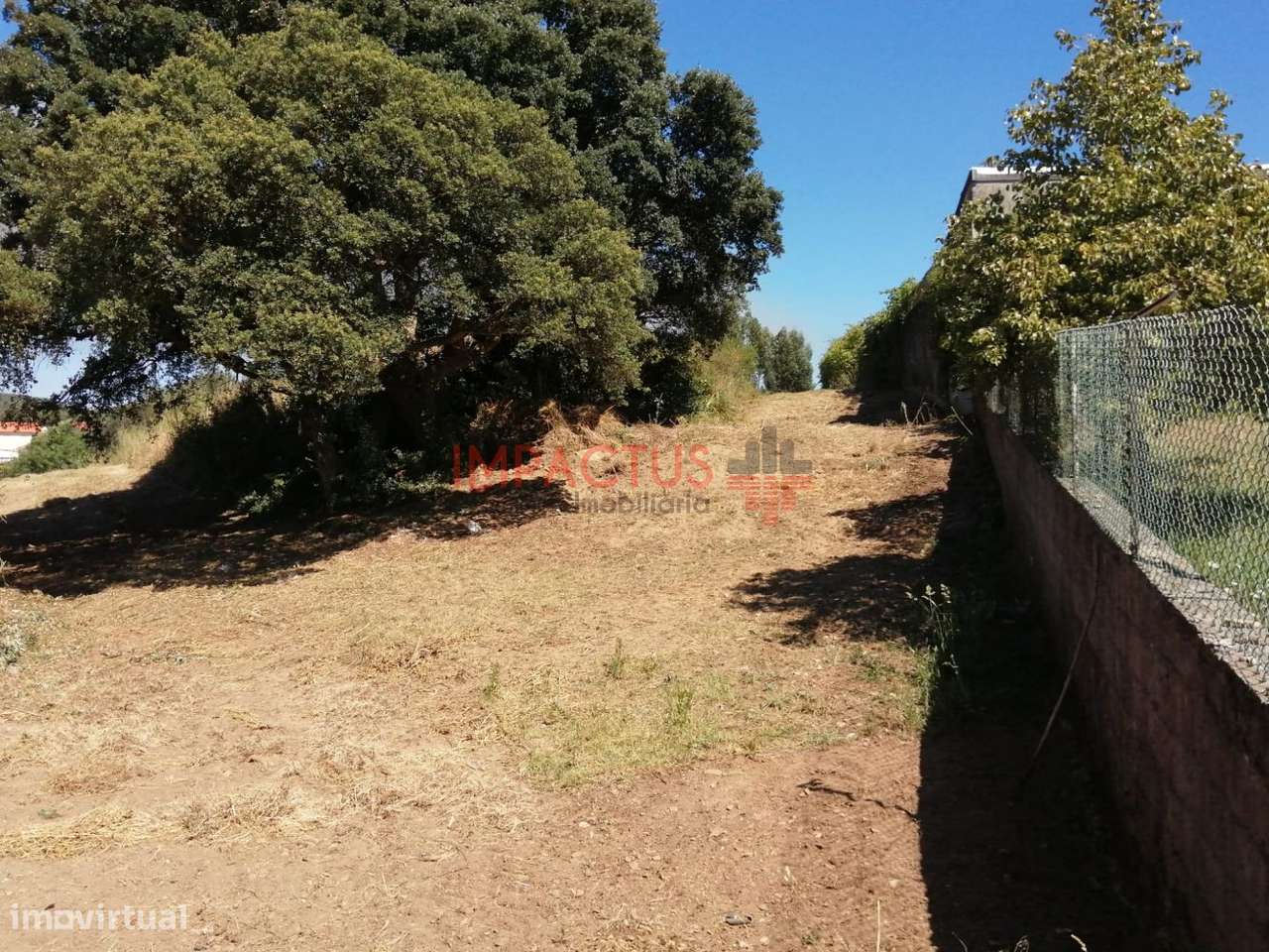 Terreno para Moradias - Grande imagem: 2/18