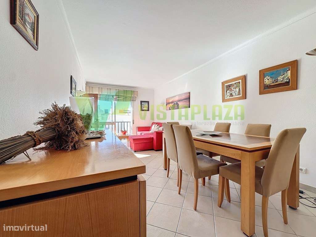 Apartamento T2 no Centro de Carvoeiro com Varanda Virada a Sul - Grande imagem: 2/31