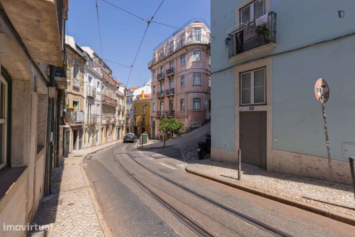 Apartamento com 1 quartos - localizado em São Bento Lisbon - Grande imagem: 4/6