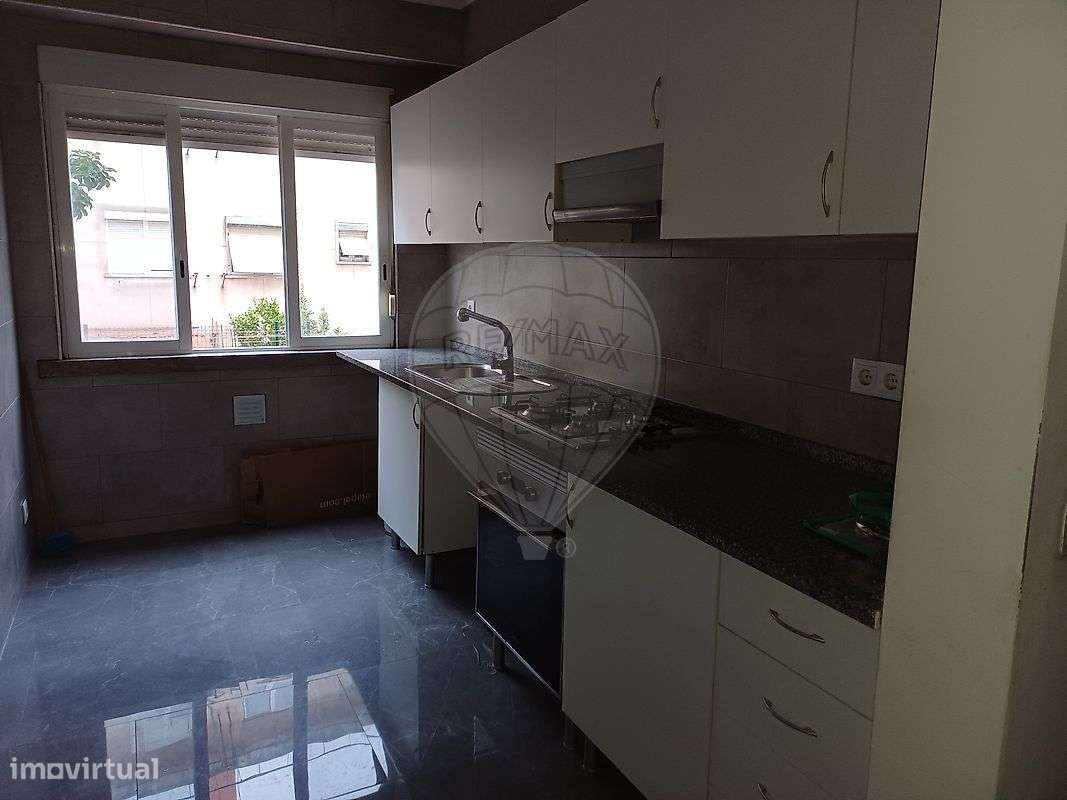 Apartamento T2 para arrendamento - Grande imagem: 2/13