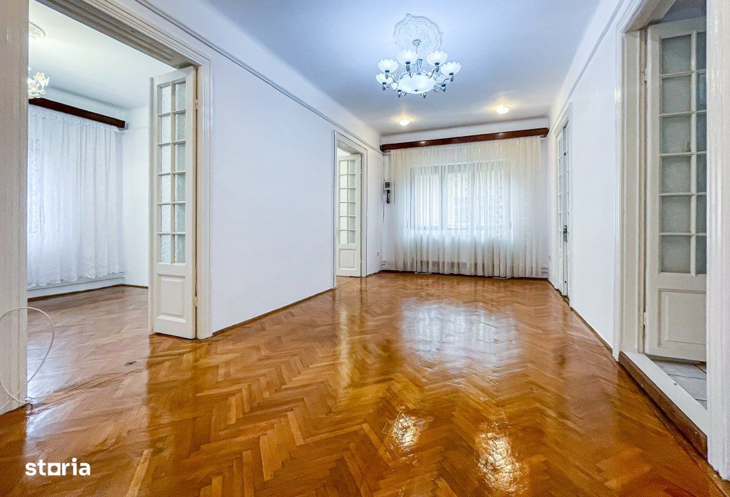 Casa - Vatra Luminoasa - cu curte proprie 4 camere