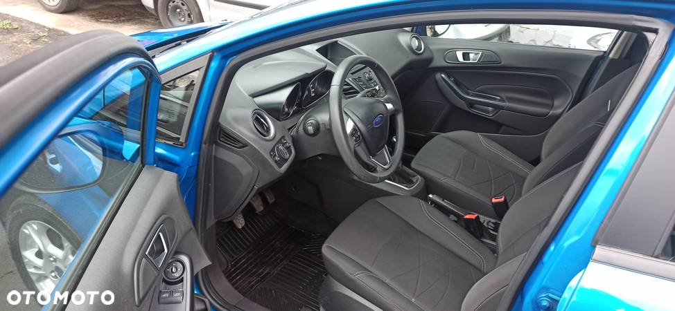 Ford Fiesta 1.0 EcoBoost Titanium - 5