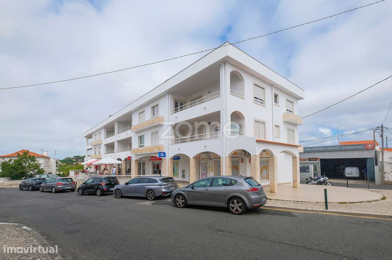 Apartamento T2 com 3 Lugares de Garagem | Alvide, Alcabideche, Cascais-23