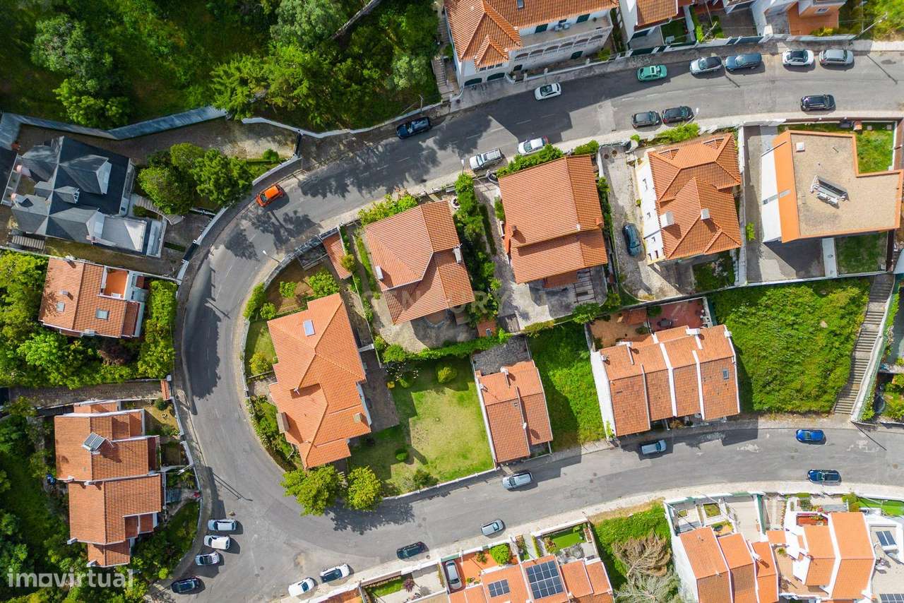 Sintra moradia T5,  lote com 360m2, garagem 65m2-49
