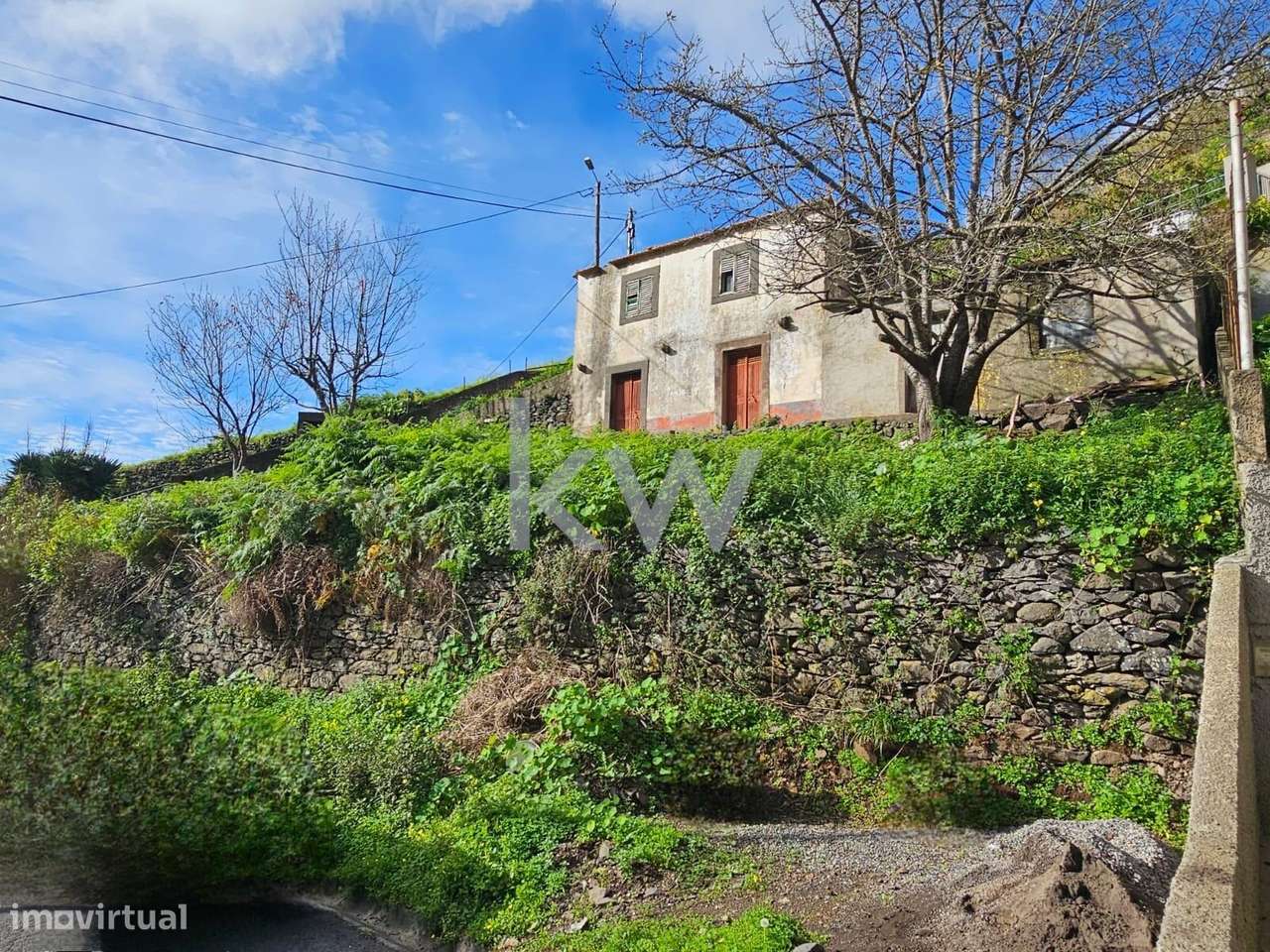 Moradia T2 para recuperar | Castelejo | Estreito de Câmara de Lobos - Grande imagem: 4/21