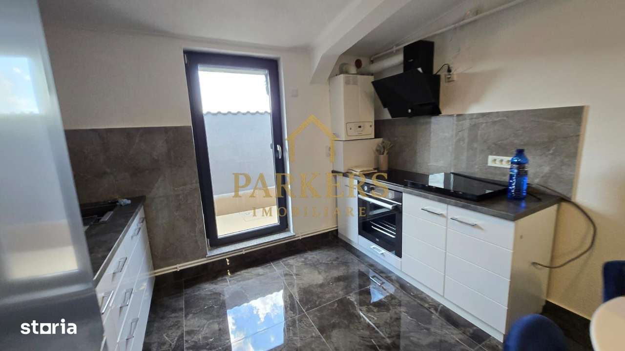 Apartament 3 camere 60 mp la mansarda si parcare in Manastur-1